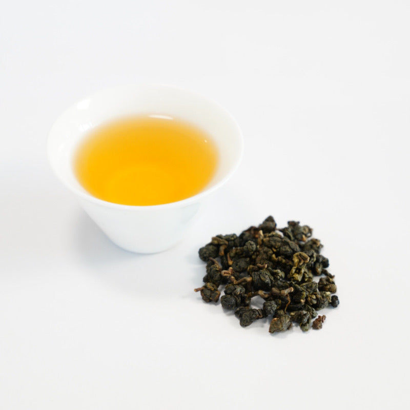 Taiwan DongDing Oolong：: A Taste of Tradition and Warmth
