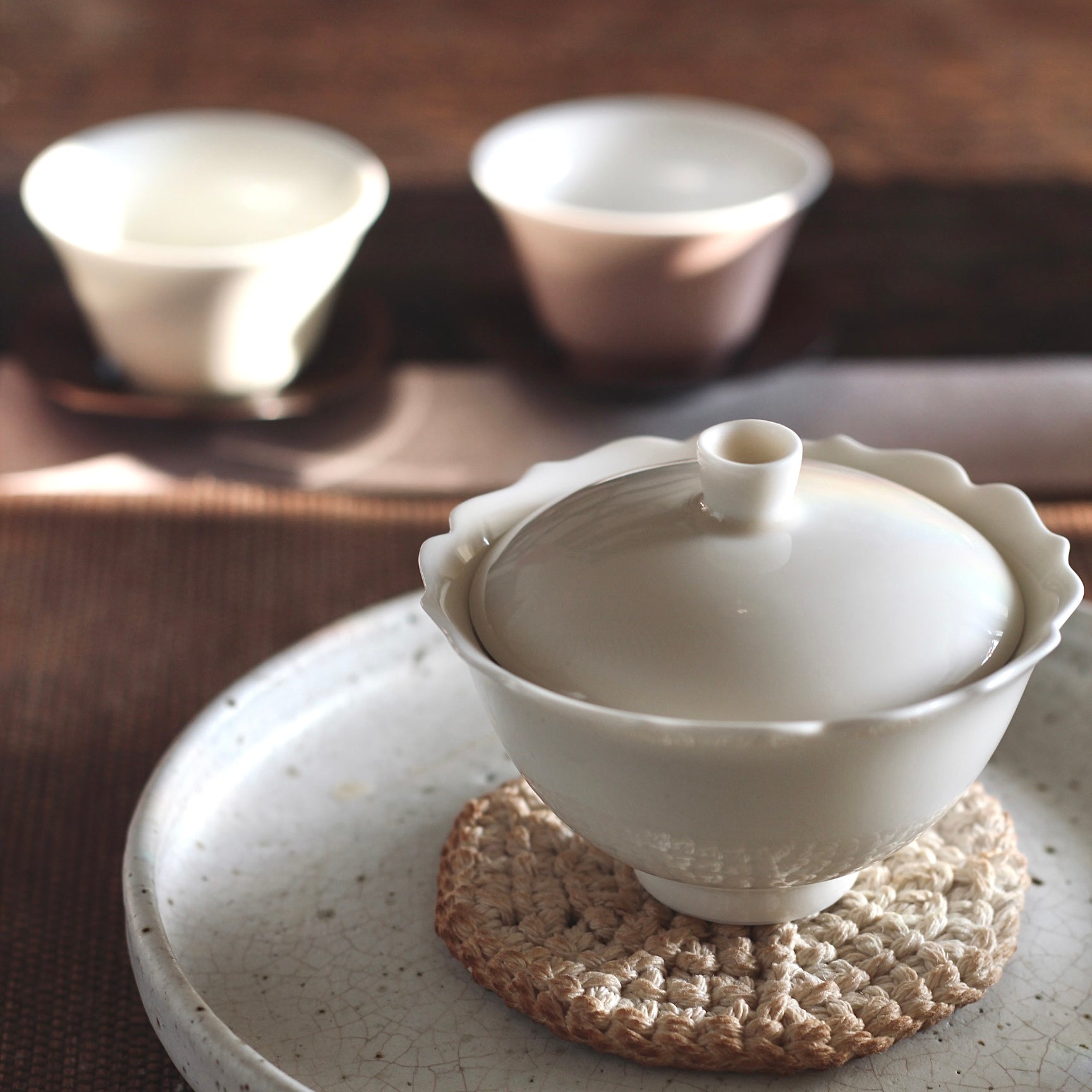 盖碗·乳白釉菱花盖碗| 赵赵的茶| 邀您共享茶文化– ZhaoTea – ZhaoTea