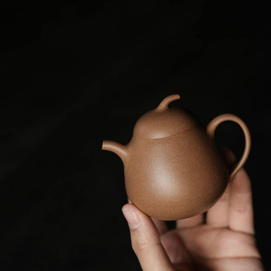 Private Collection:  "Eggplant" Style Duanni Zisha Clay Teapot 茄形段泥紫砂壶
