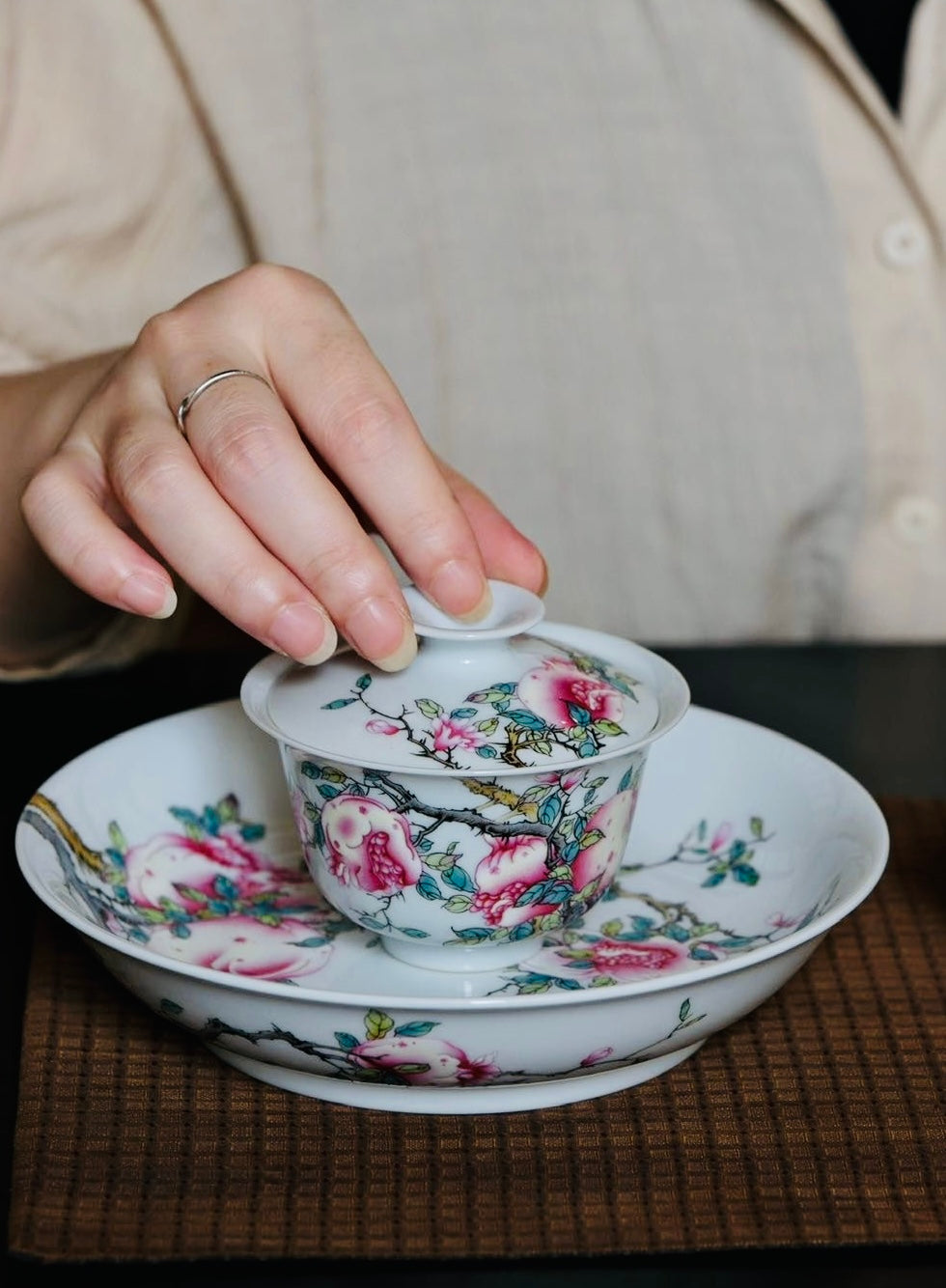 GaiWan · Jingdezhen Hand-Painted Full-Imaged Creation